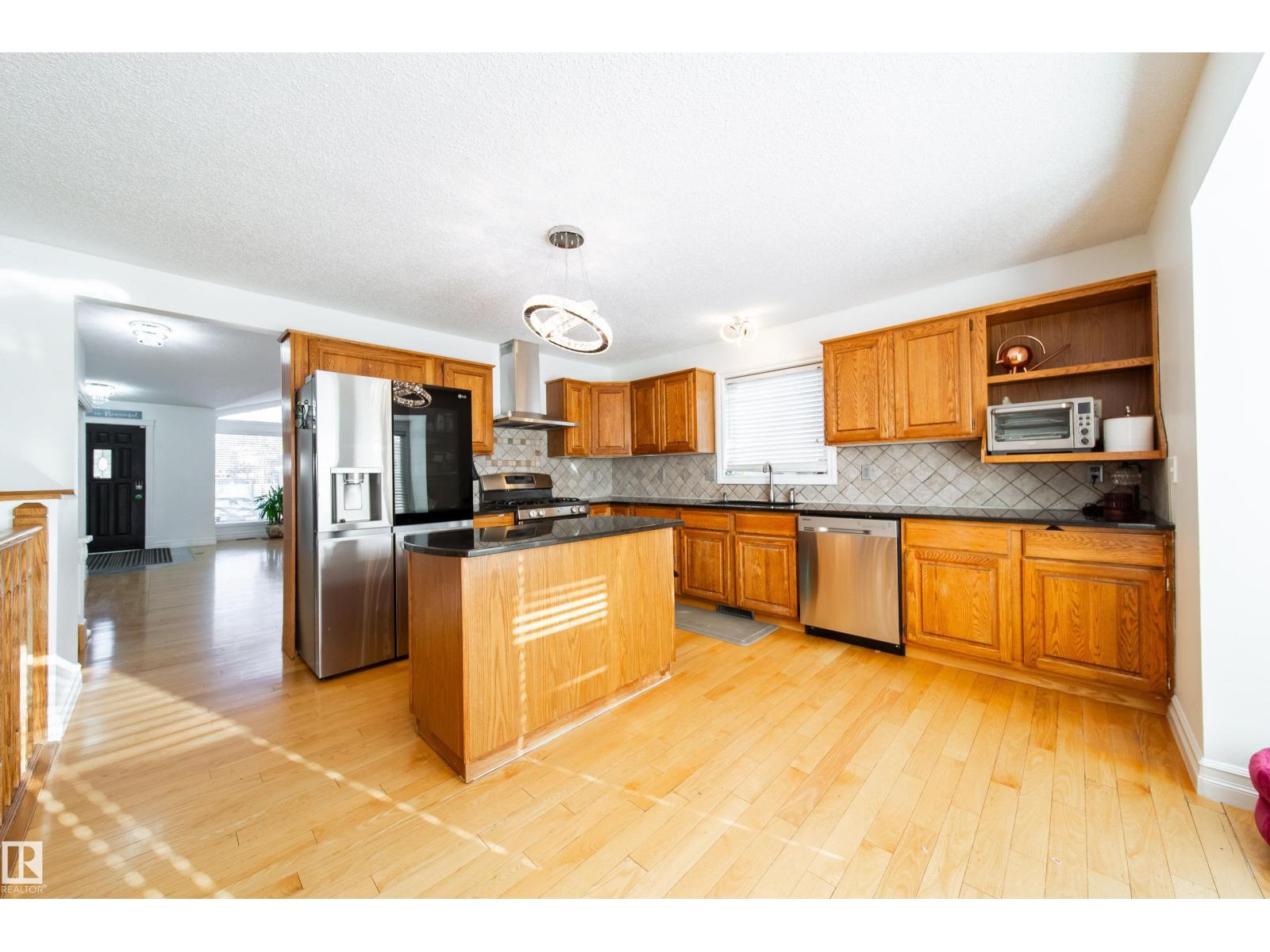18007 57 AV NW - 11