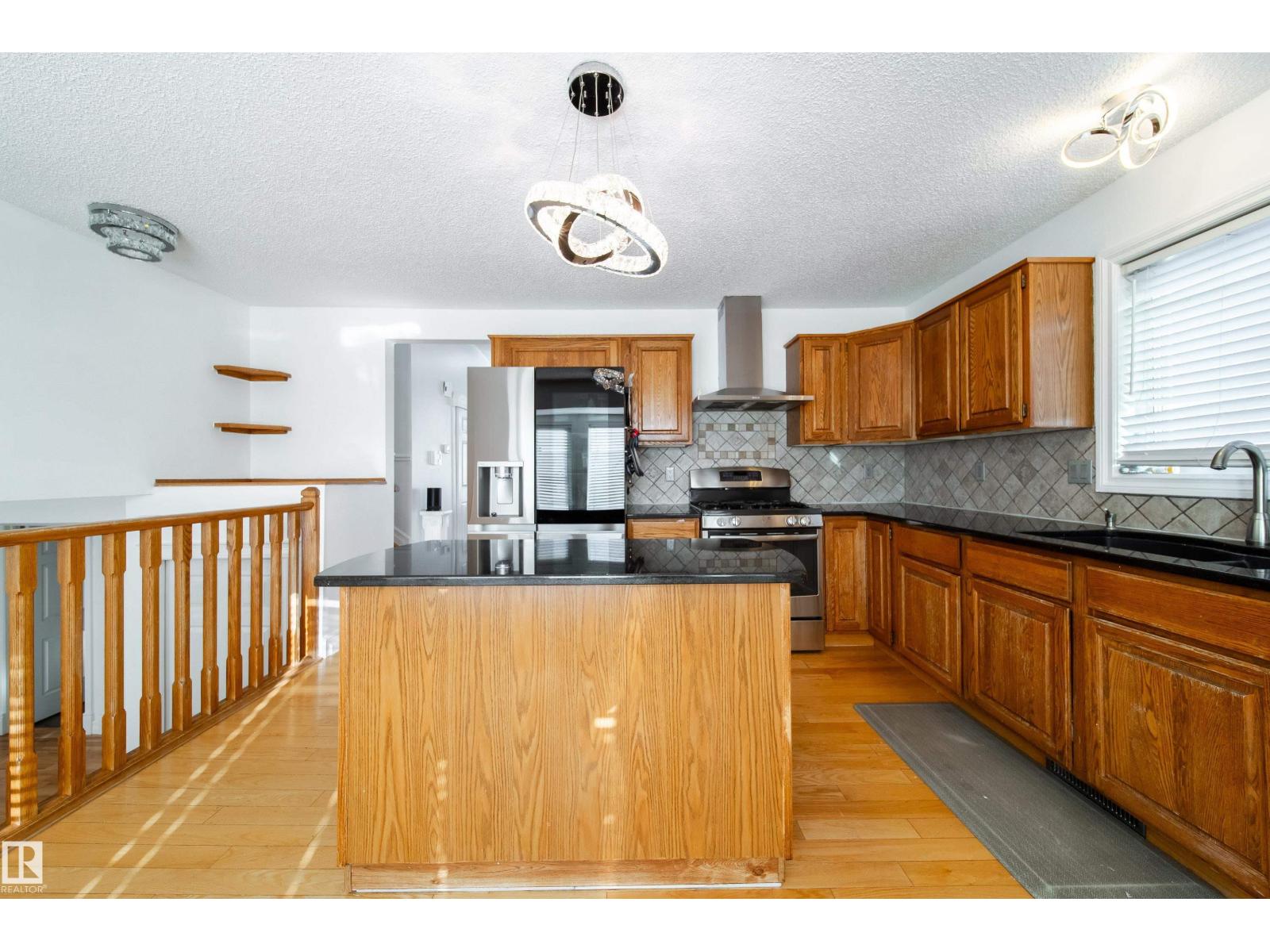 18007 57 AV NW - 17