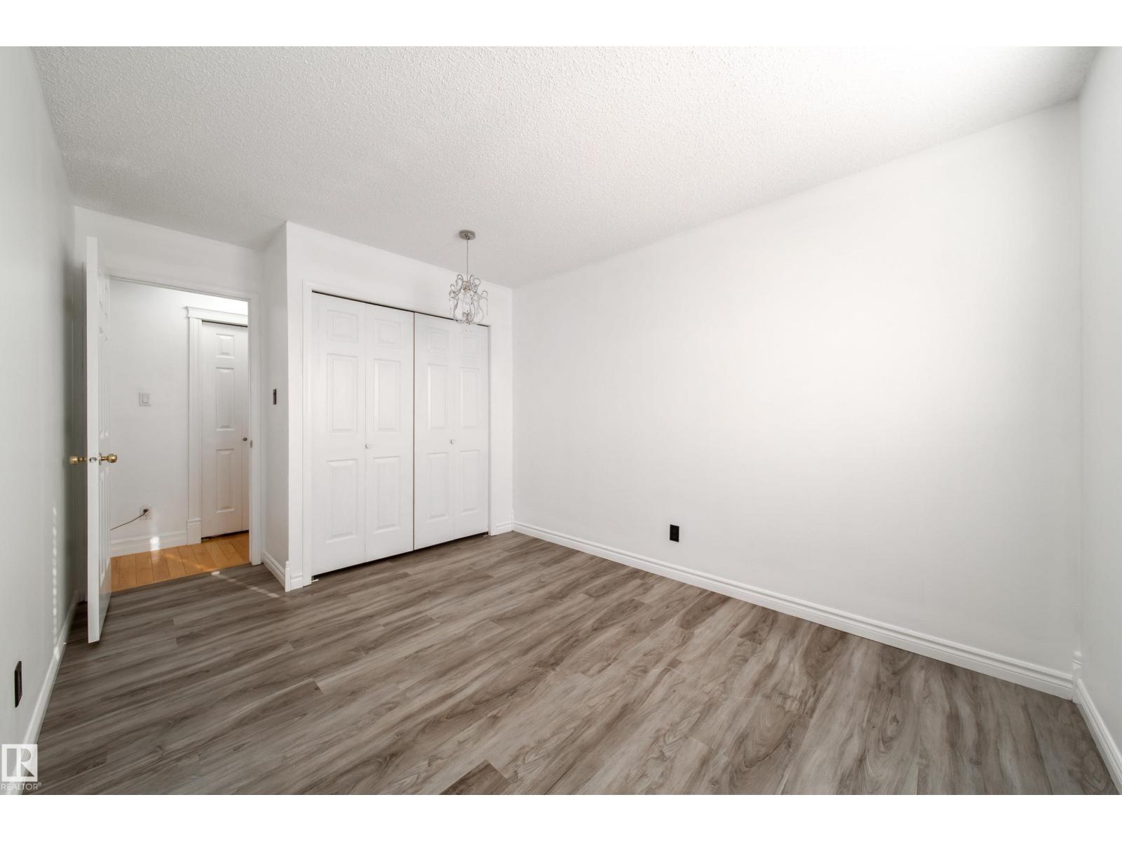 18007 57 AV NW - 19