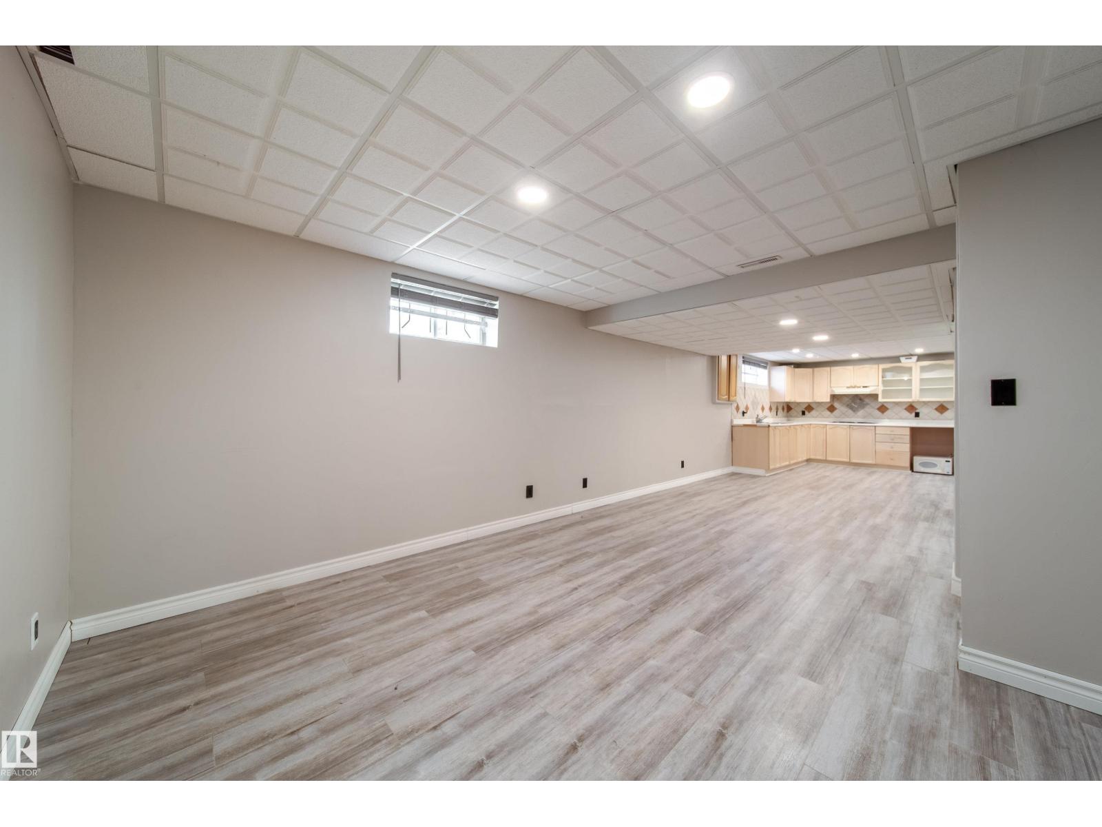 18007 57 AV NW - 43