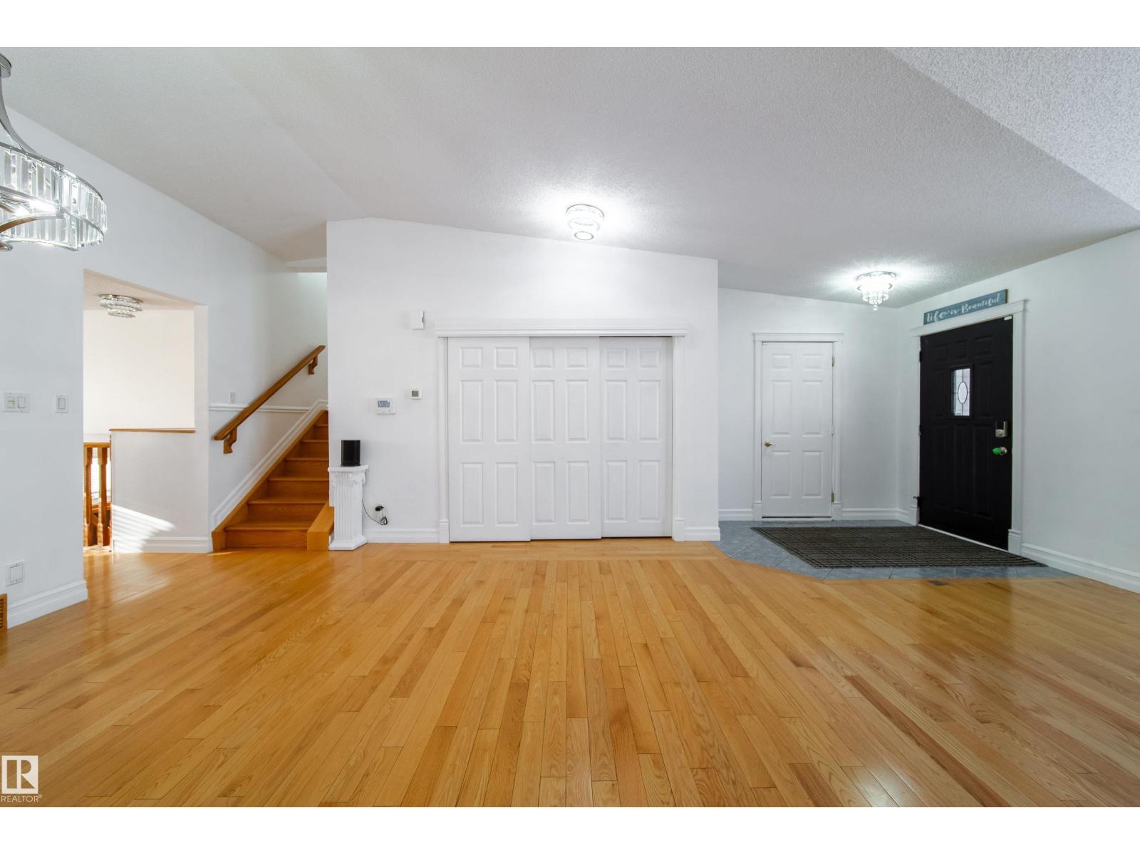 18007 57 AV NW - 9