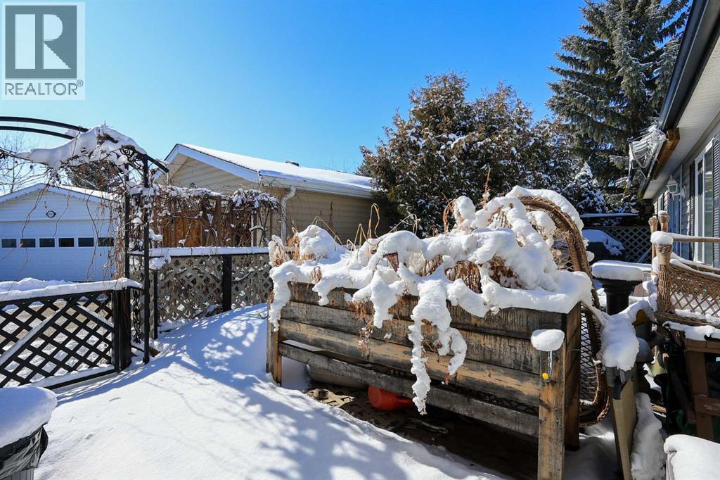 4915 Doncaster Avenue, Red Deer