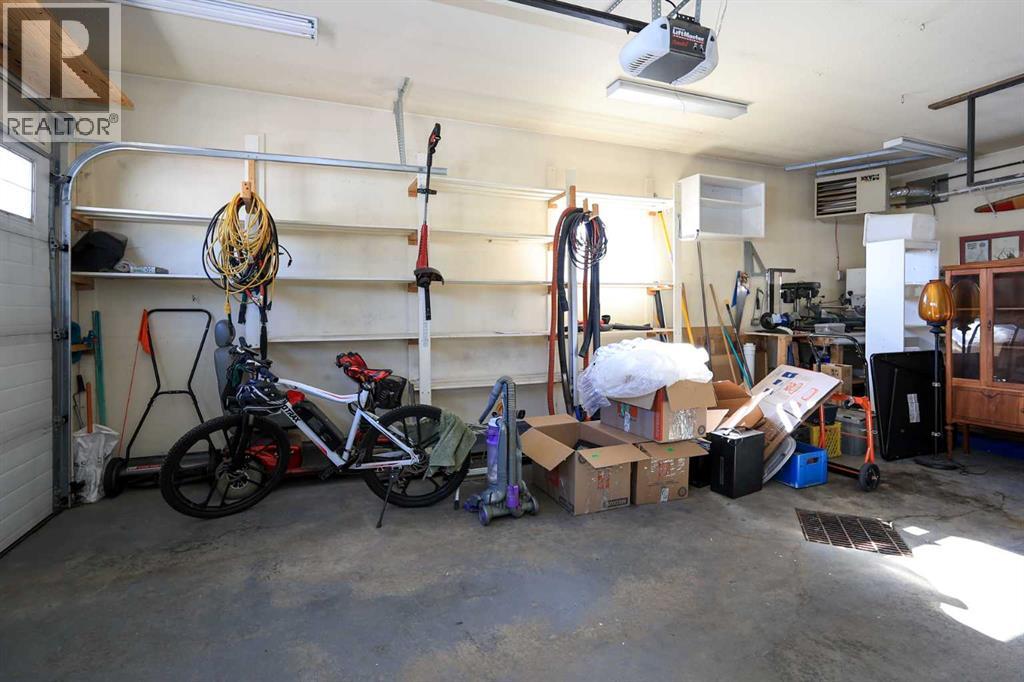 4915 Doncaster Avenue, Red Deer