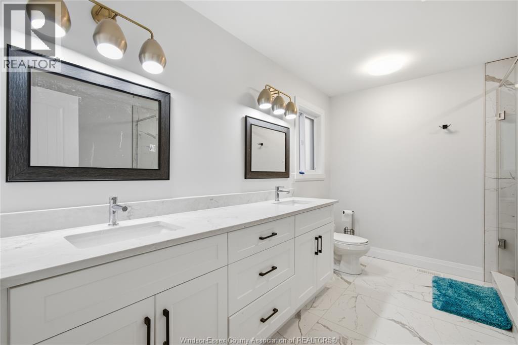 37 KINGSBRIDGE DRIVE - 25