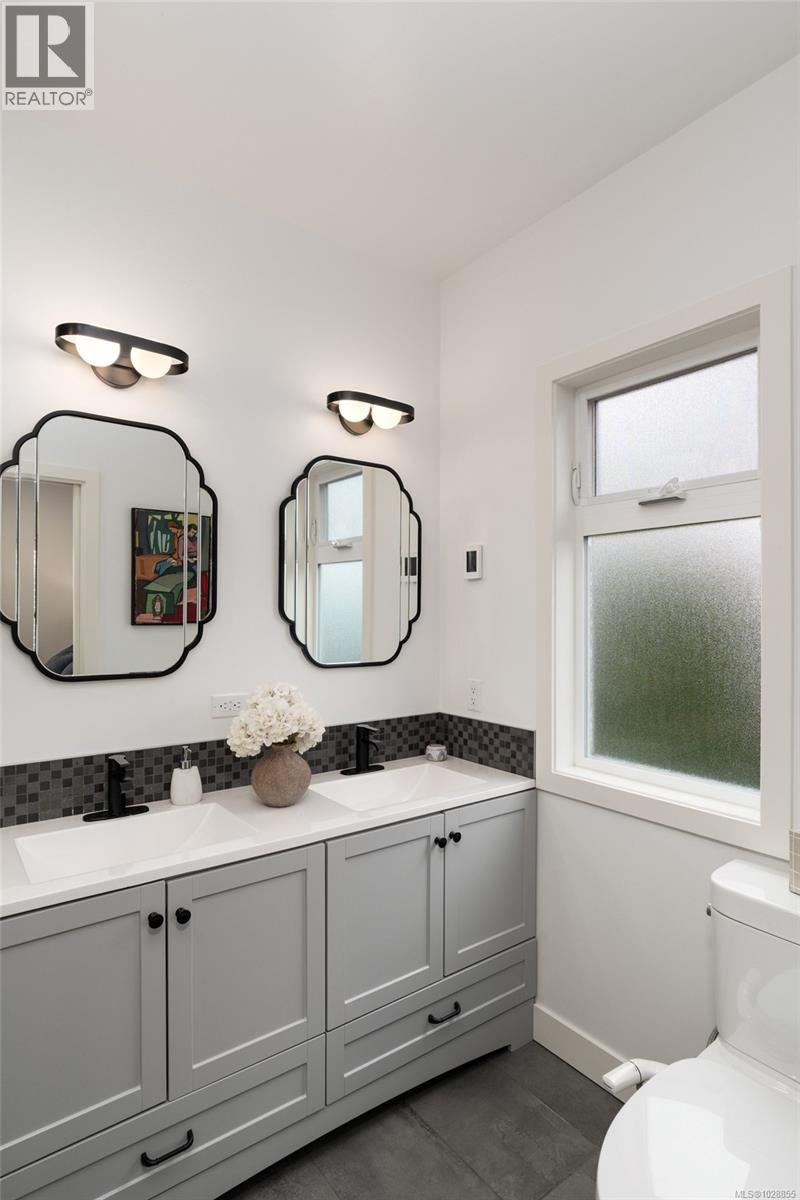 24 Lotus St, Victoria