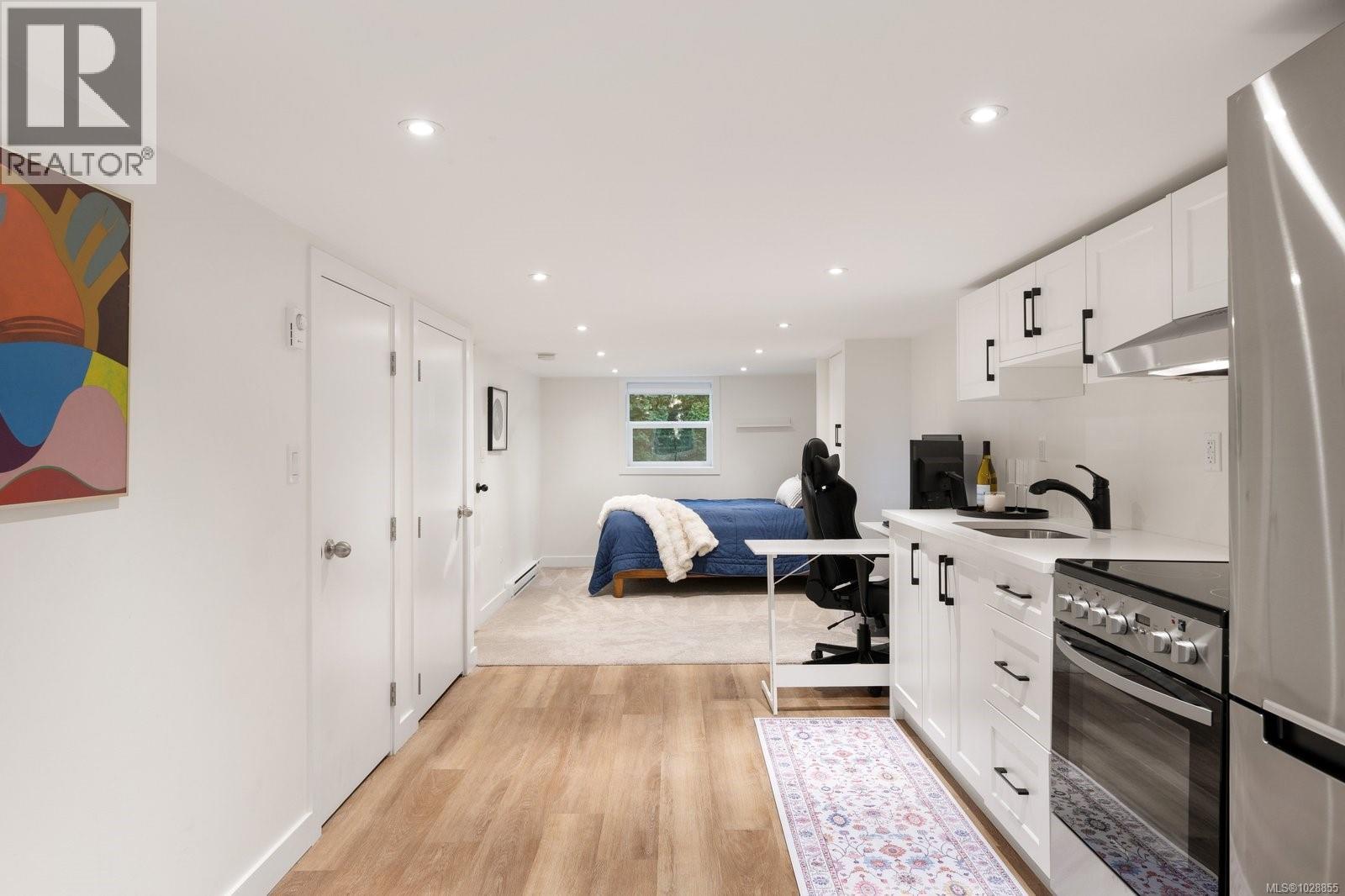 24 Lotus St, Victoria