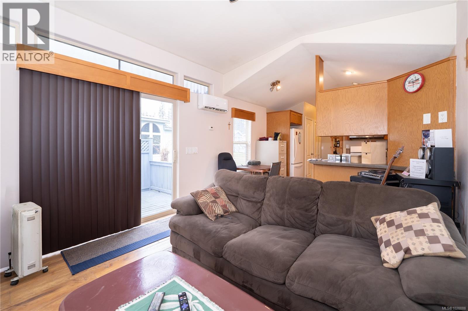 #256 3042 River Rd - 10