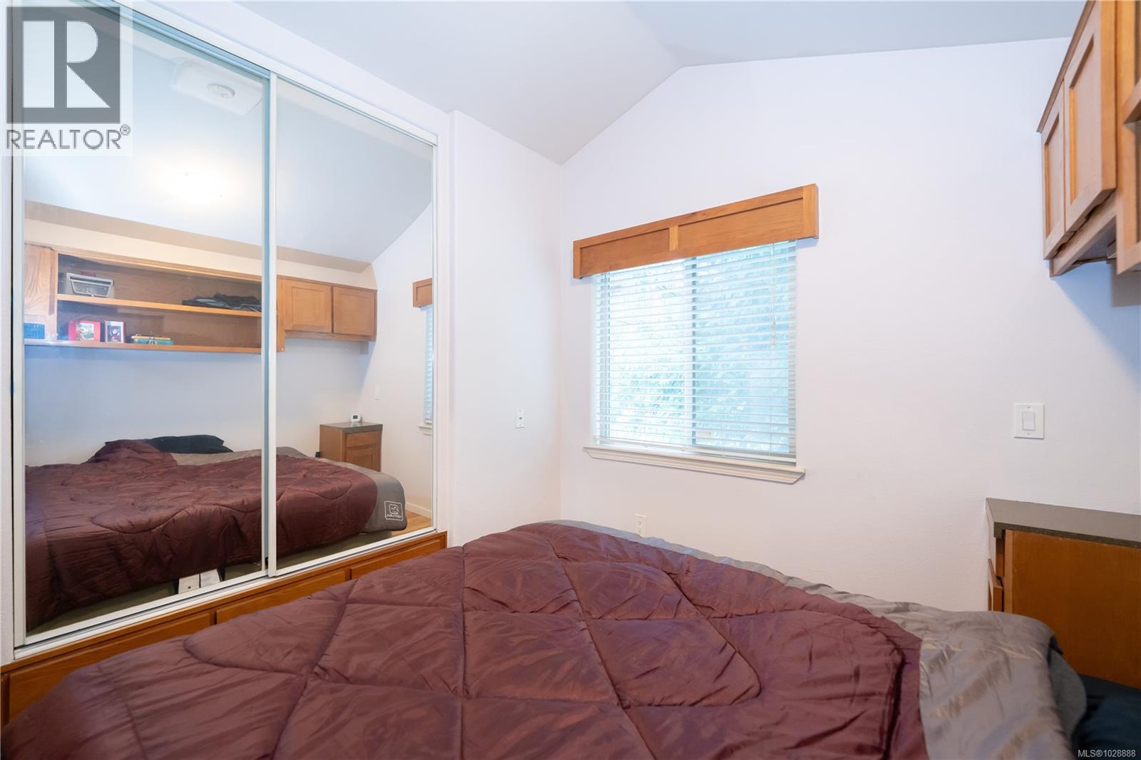 #256 3042 RIVER RD - 14