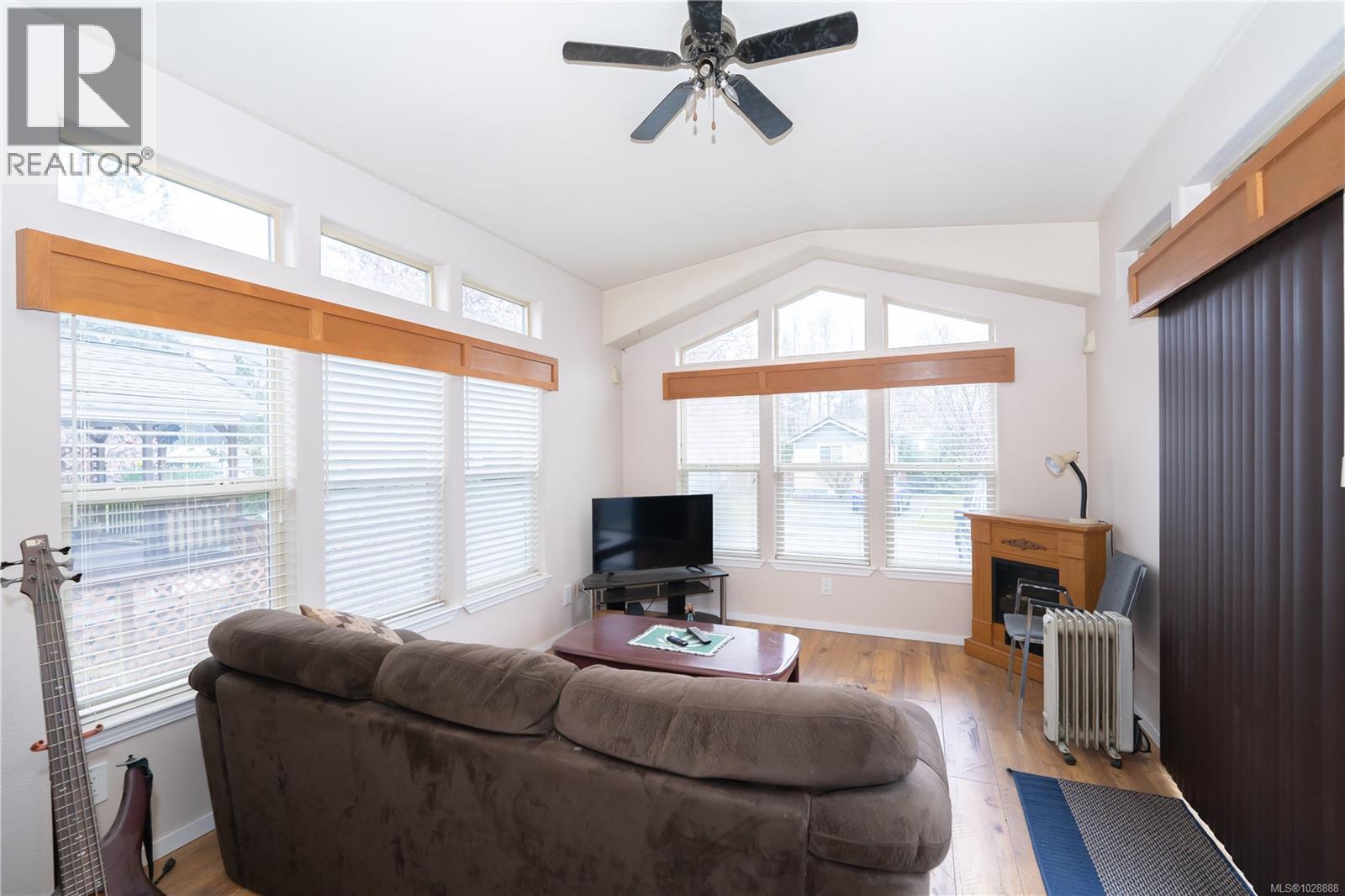 #256 3042 River Rd - 8