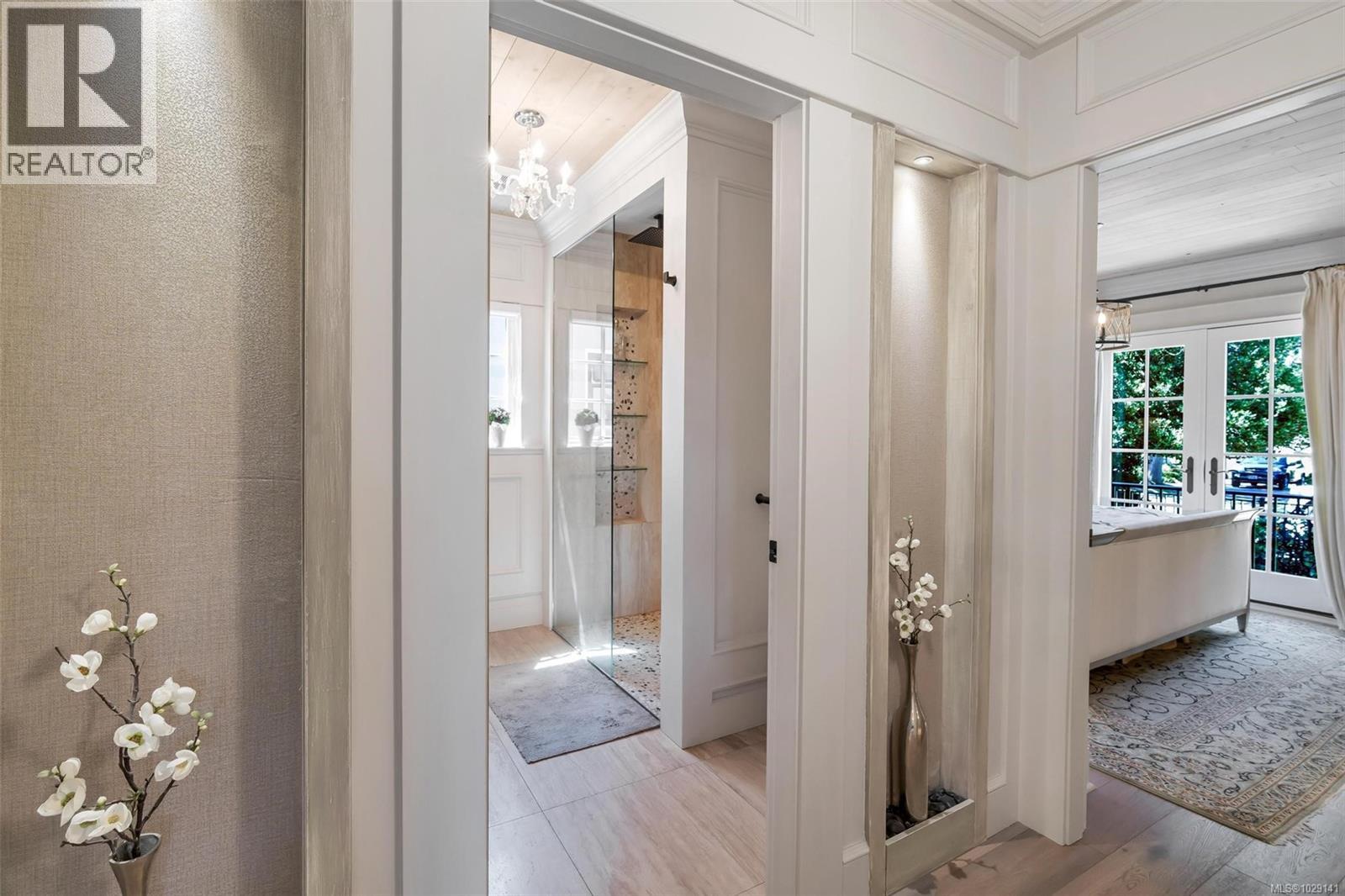 867 VICTORIA AVE - 20