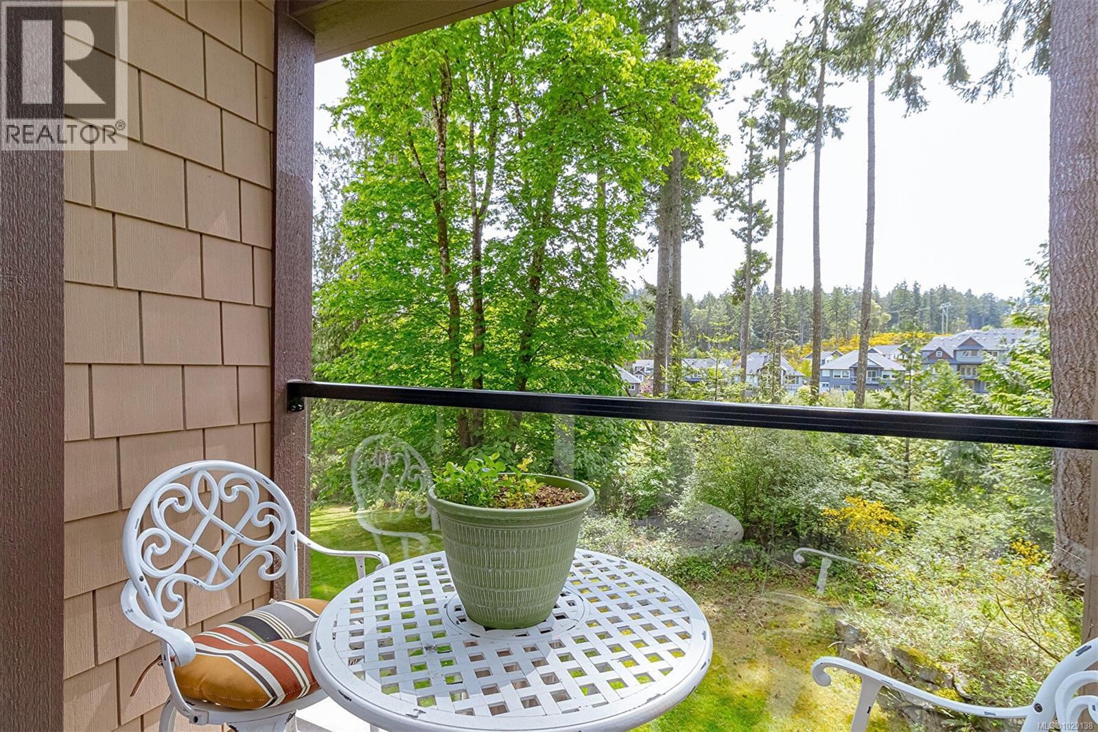210/212 1395 Bear Mountain Parkway, Langford