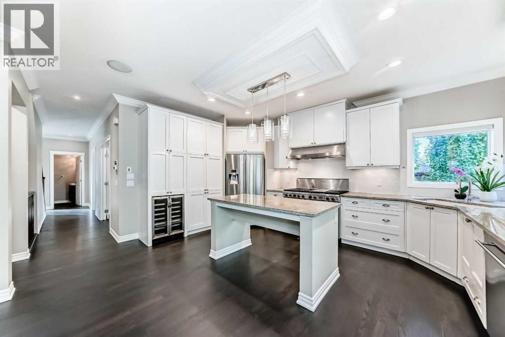 Single Family House for Sale in  Aspenshire Drive SW Aspen Woods Calgary 