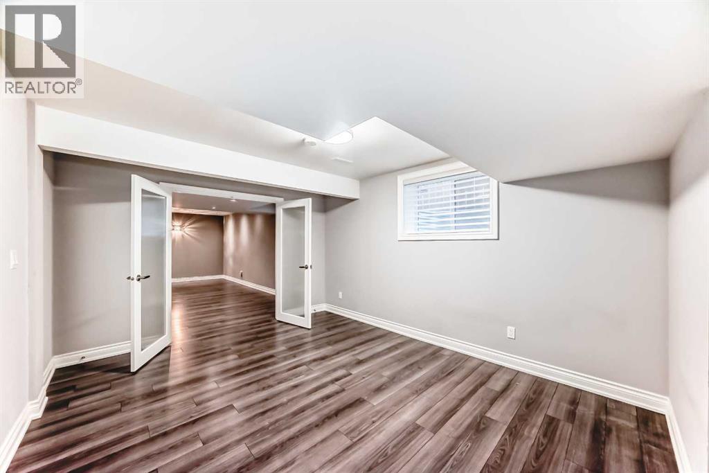 Single Family House for Sale in  Aspenshire Drive SW Aspen Woods Calgary 