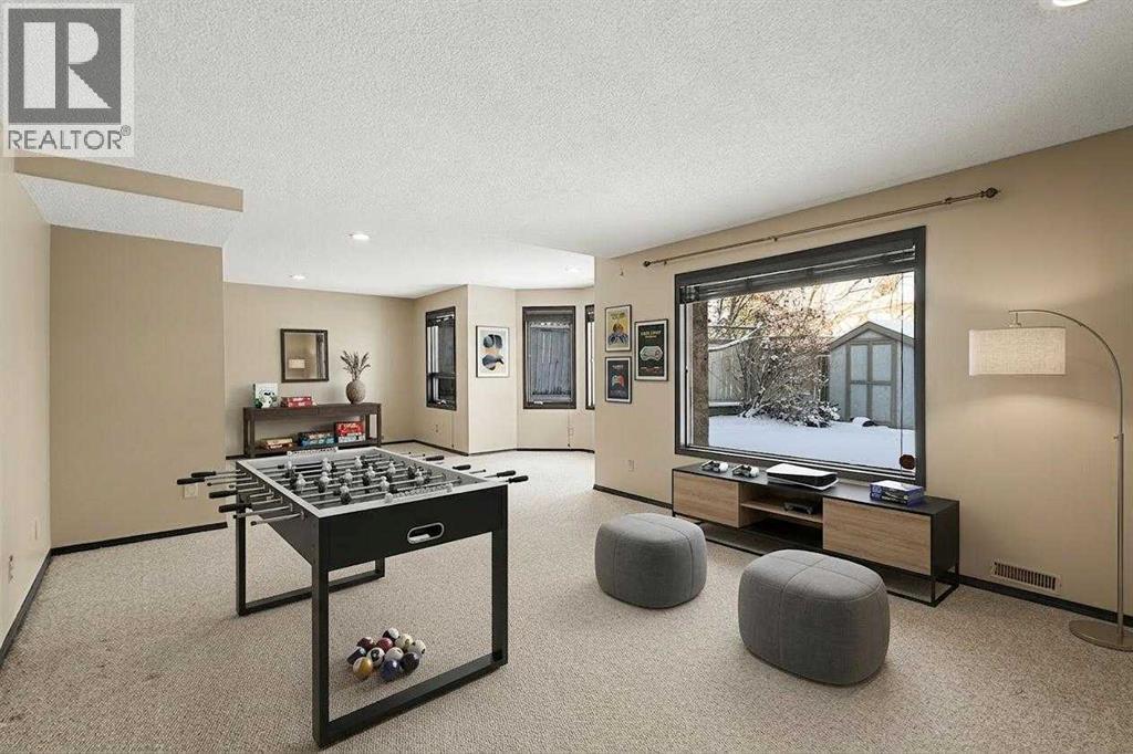 Single Family House for Sale in  Sienna Hills Drive SW Signal Hill Calgary 