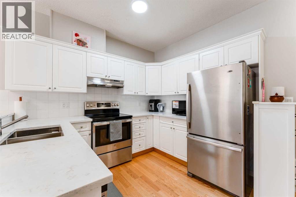 Single Family House for Sale in    Avenue SW Downtown Commercial Core Calgary 