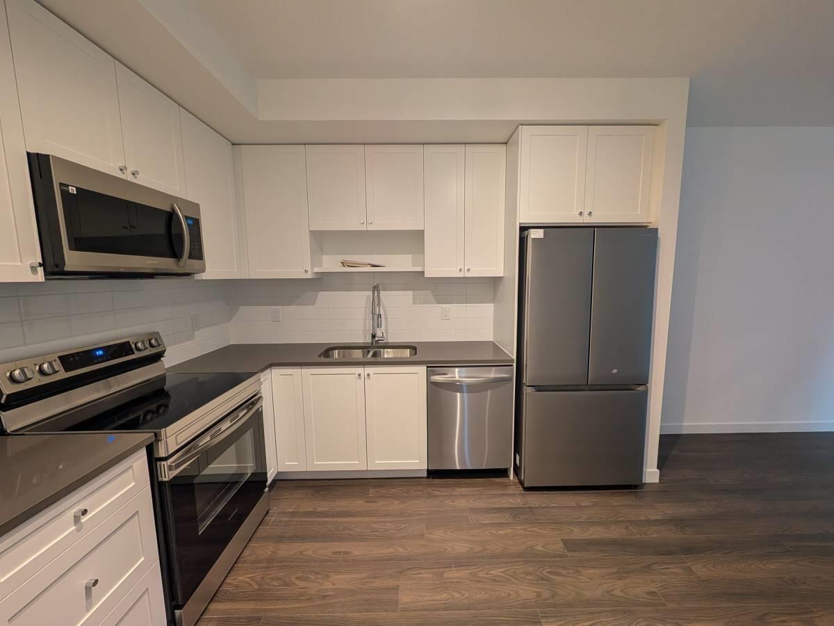 2 Bed, 2 Bath House for Rent in Surrey – 15777 85 AVE, Surrey - Image 10