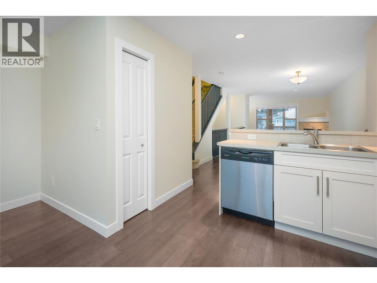 #44 1000 12TH STREET - 12