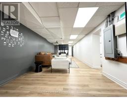 Lower - 901 Yonge Street, Toronto, ON M4W2H2 Photo 18