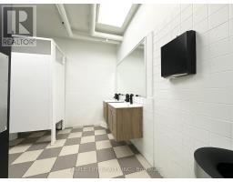 Lower - 901 Yonge Street, Toronto, ON M4W2H2 Photo 9