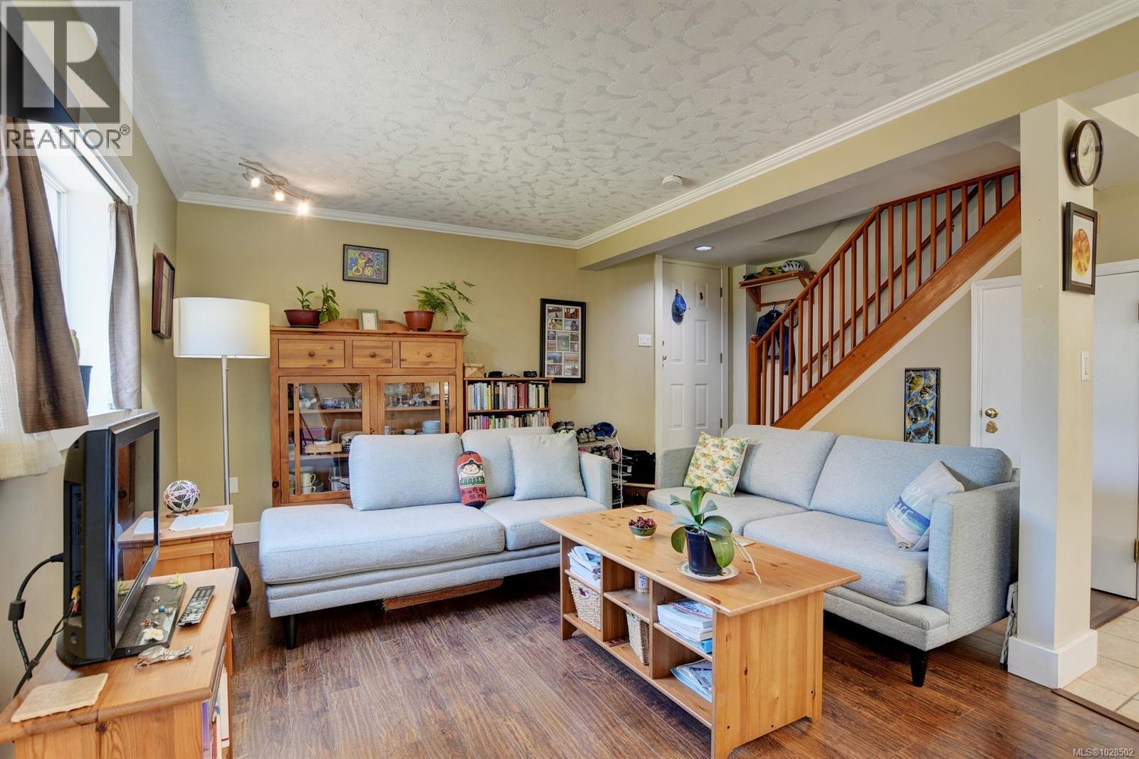 2112 Sayward St, Victoria