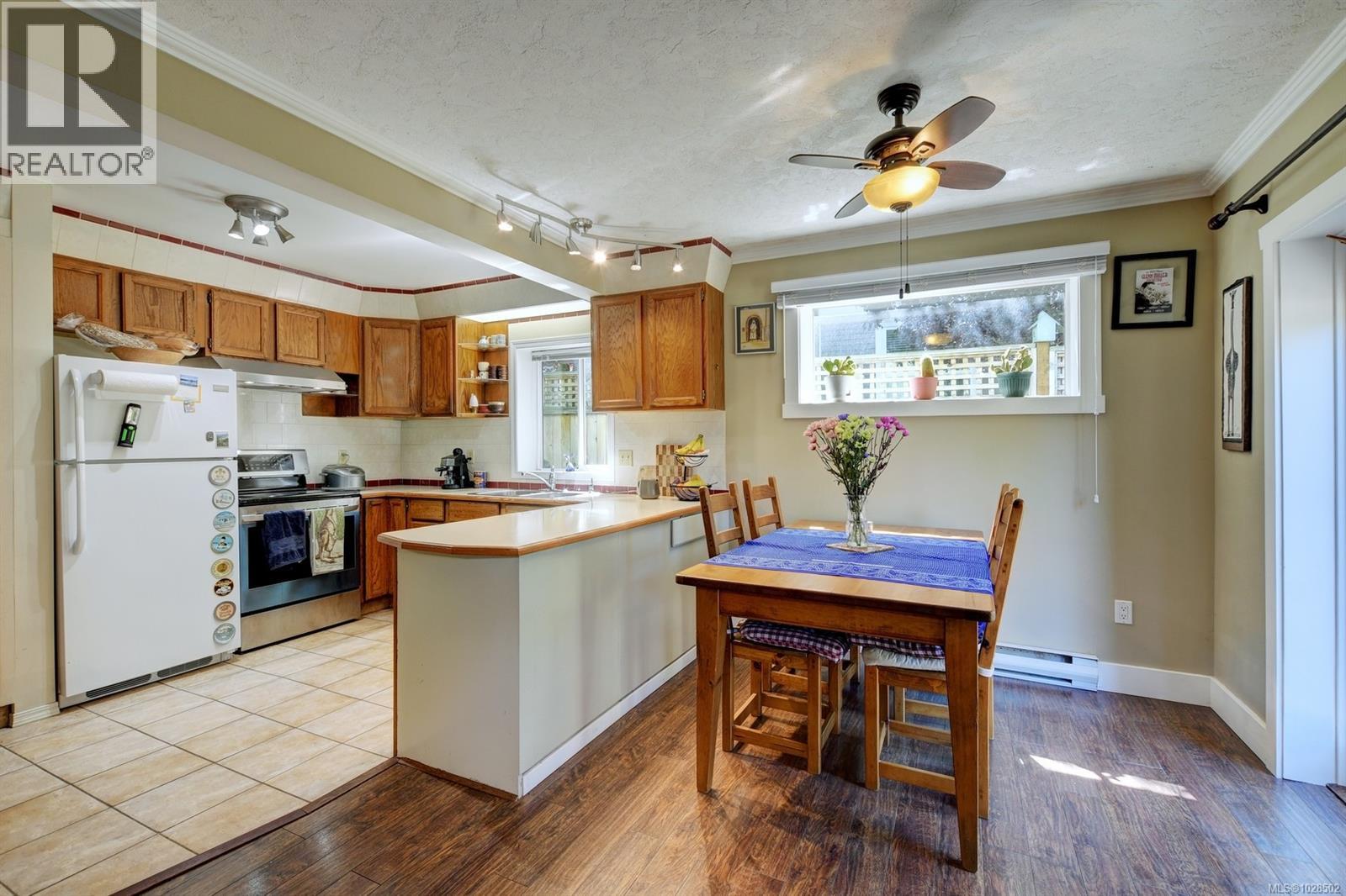 2112 Sayward St, Victoria