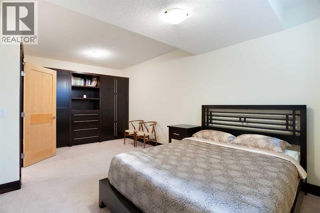 Single Family House for Sale in  A Street NW Parkdale Calgary 