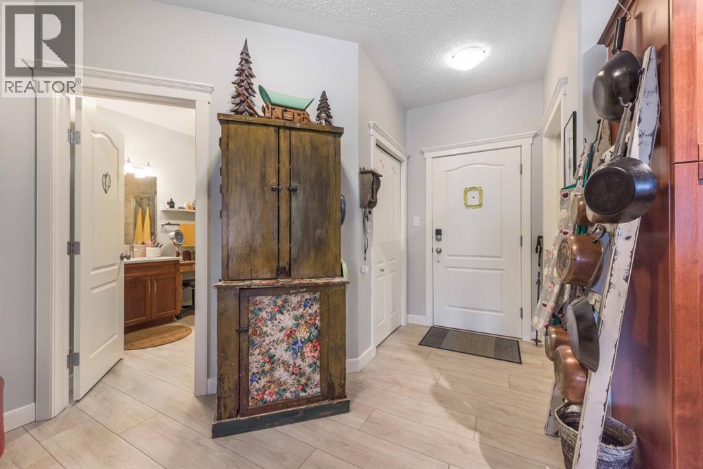 Single Family House for Sale in   Discovery Ridge Close SW Discovery Ridge Calgary 