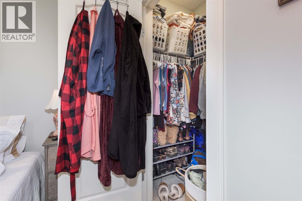 Single Family House for Sale in   Discovery Ridge Close SW Discovery Ridge Calgary 