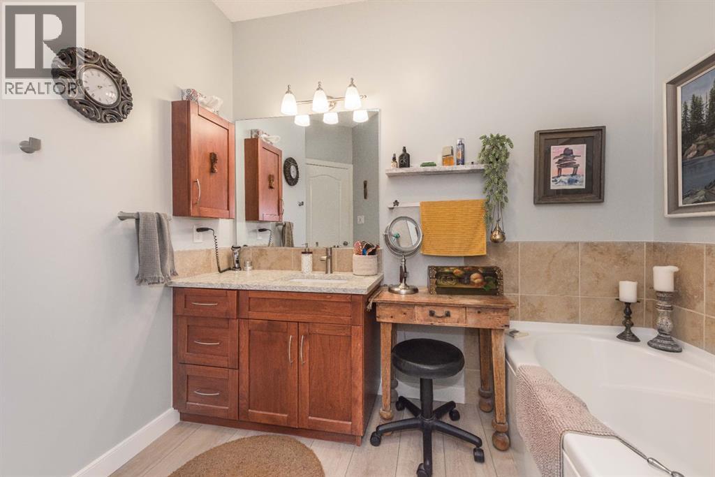 Single Family House for Sale in   Discovery Ridge Close SW Discovery Ridge Calgary 