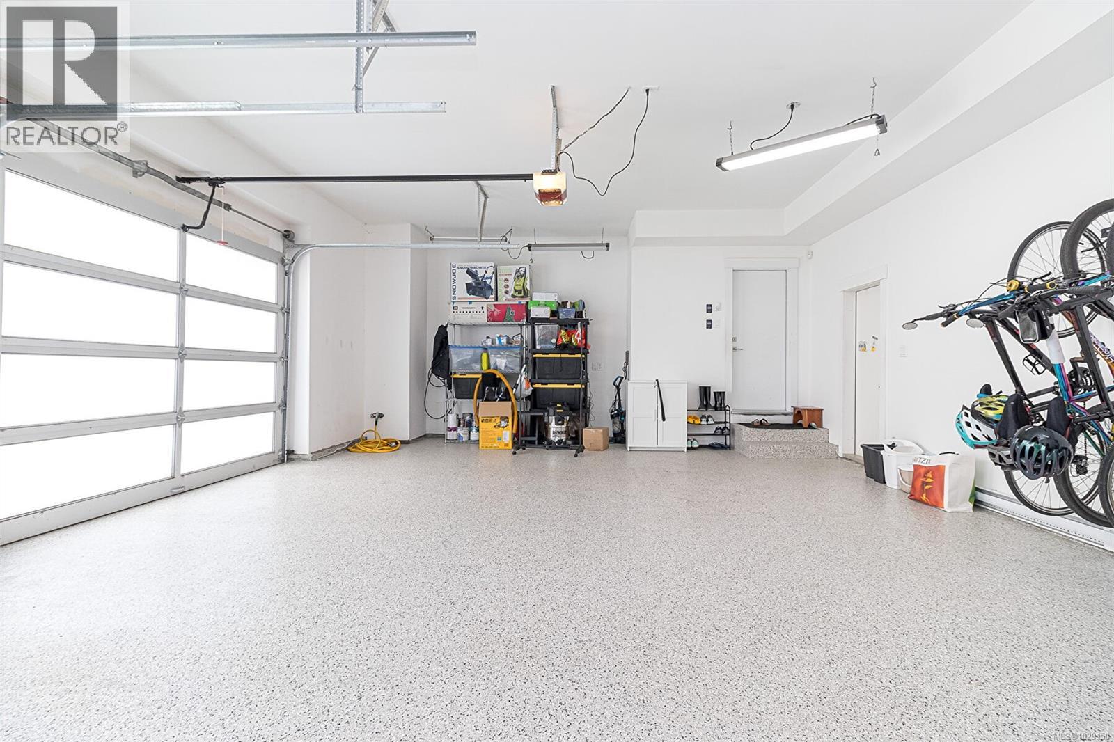 2267 Nicklaus Dr, Langford