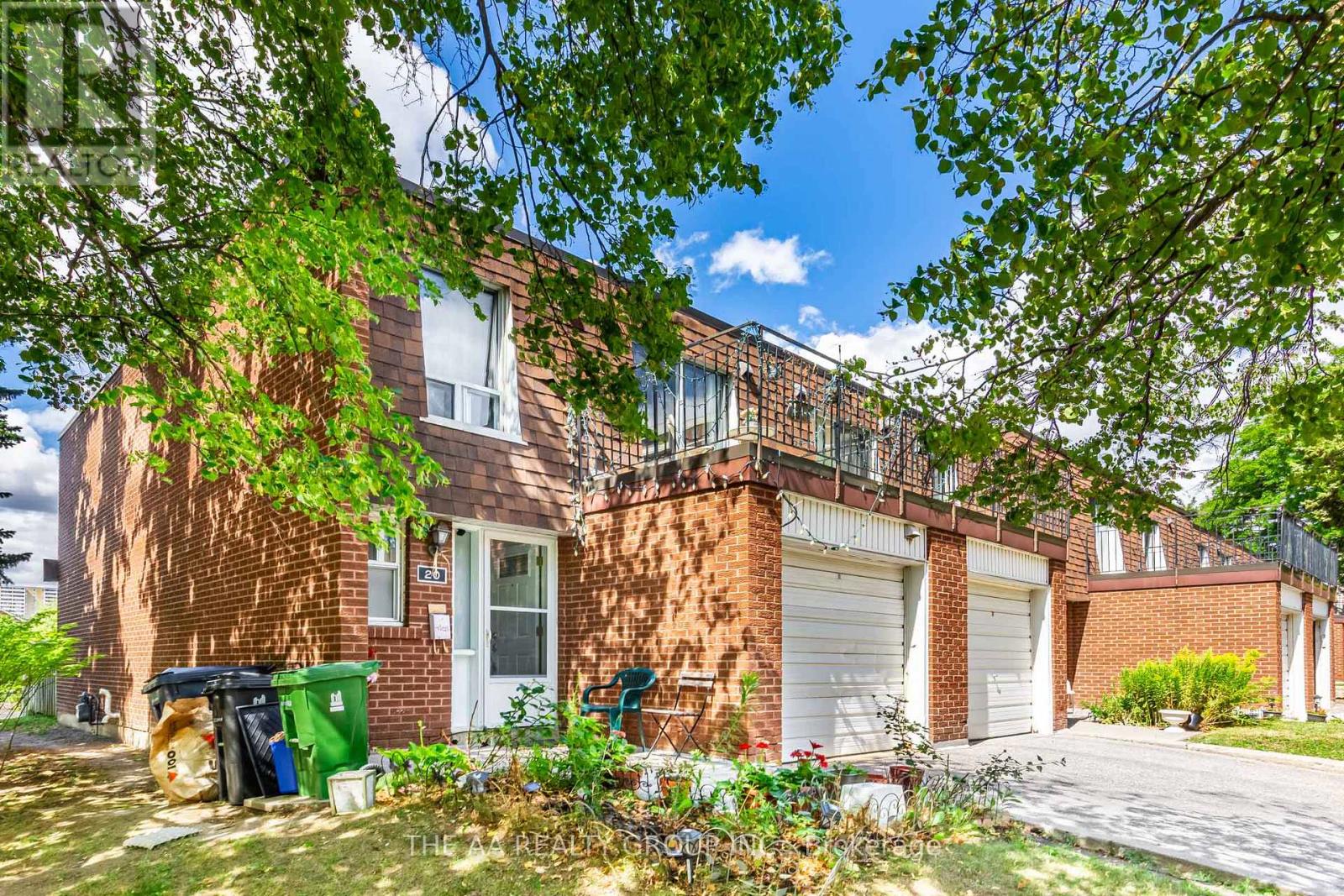 #20 50 BRIDLETOWNE CIRCLE - 1