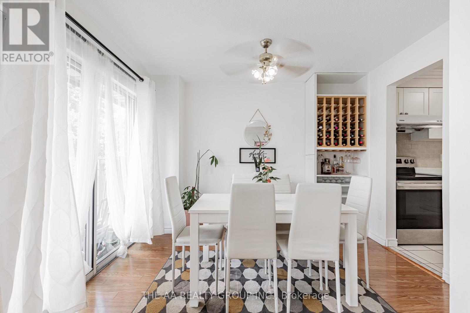 #20 50 BRIDLETOWNE CIRCLE - 11