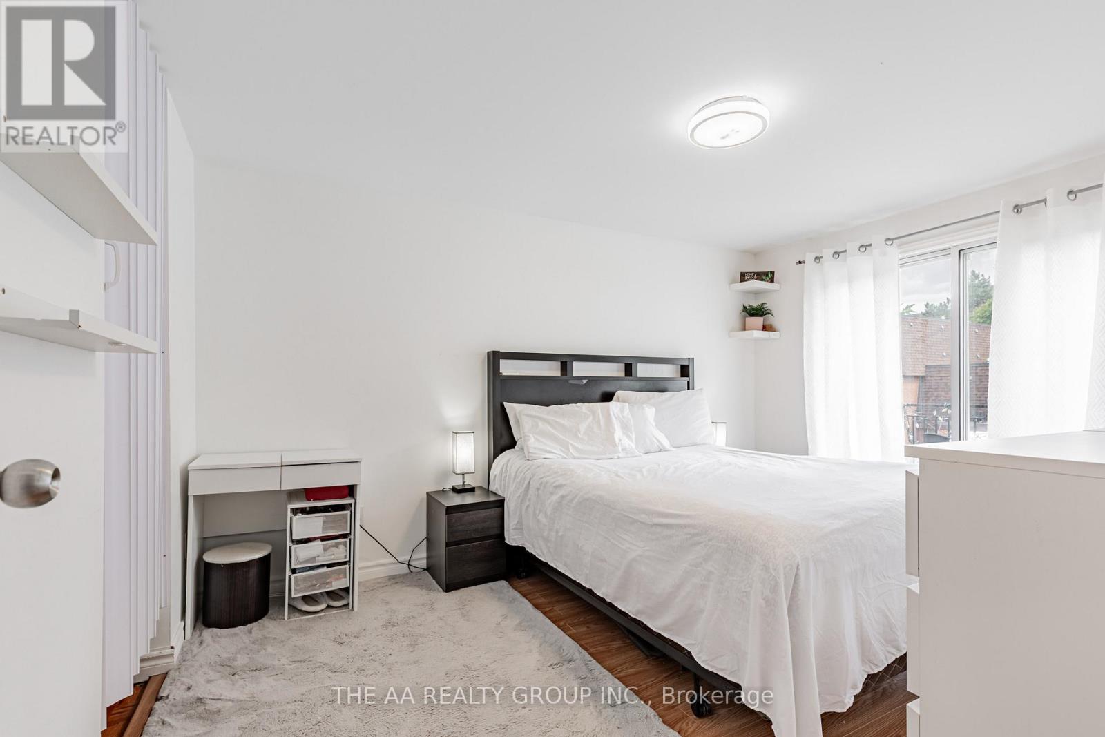 #20 50 BRIDLETOWNE CIRCLE - 14