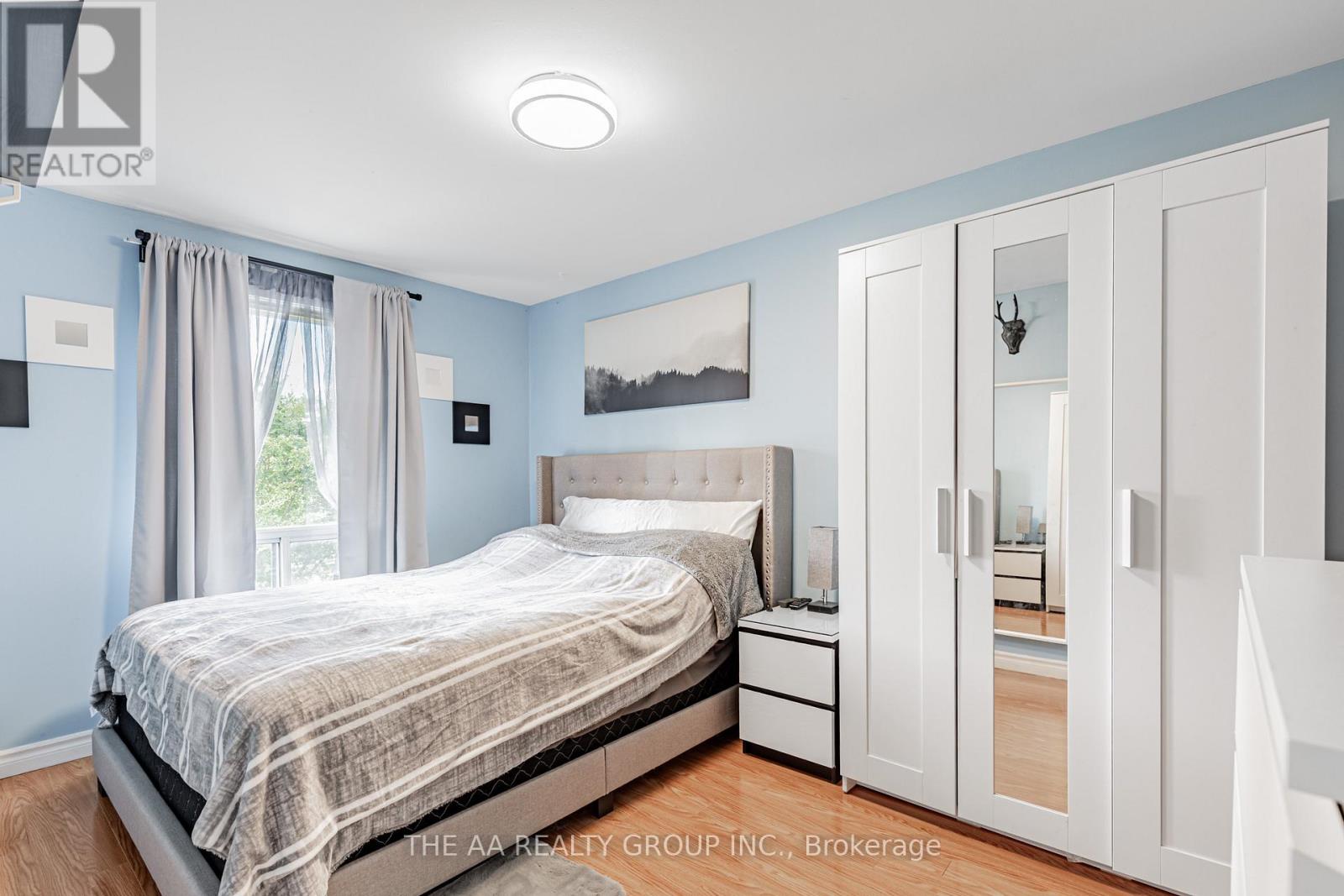 #20 50 BRIDLETOWNE CIRCLE - 19