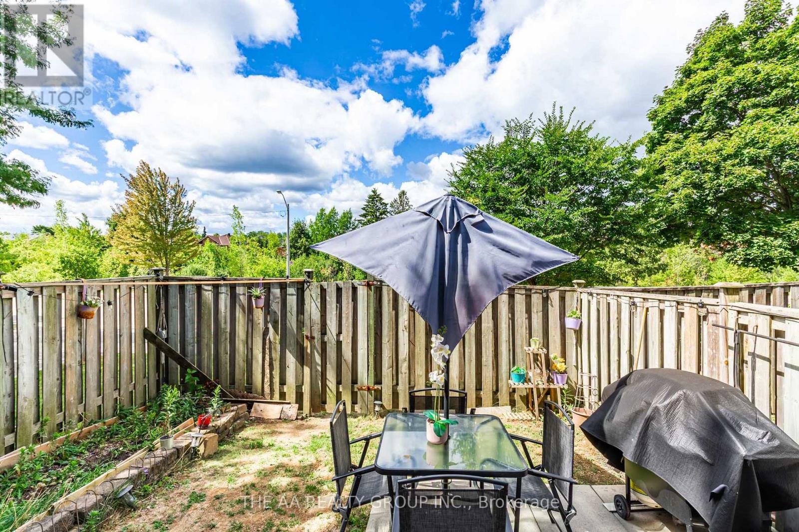 #20 50 BRIDLETOWNE CIRCLE - 31