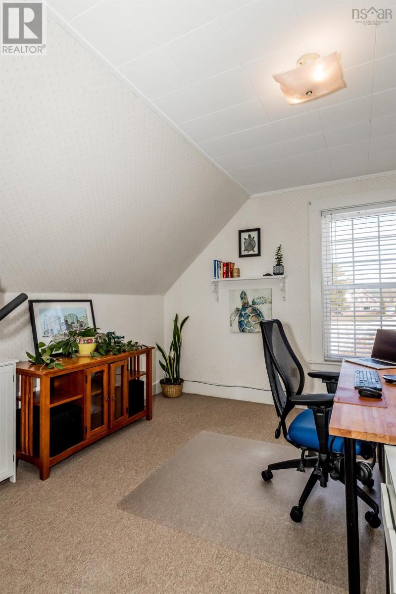 Property 28 of 47 of 1303 Highway 201