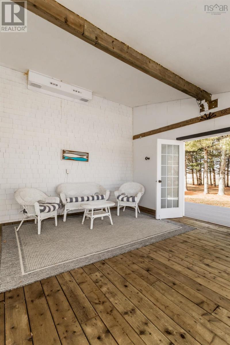 Property 38 of 47 of 1303 Highway 201