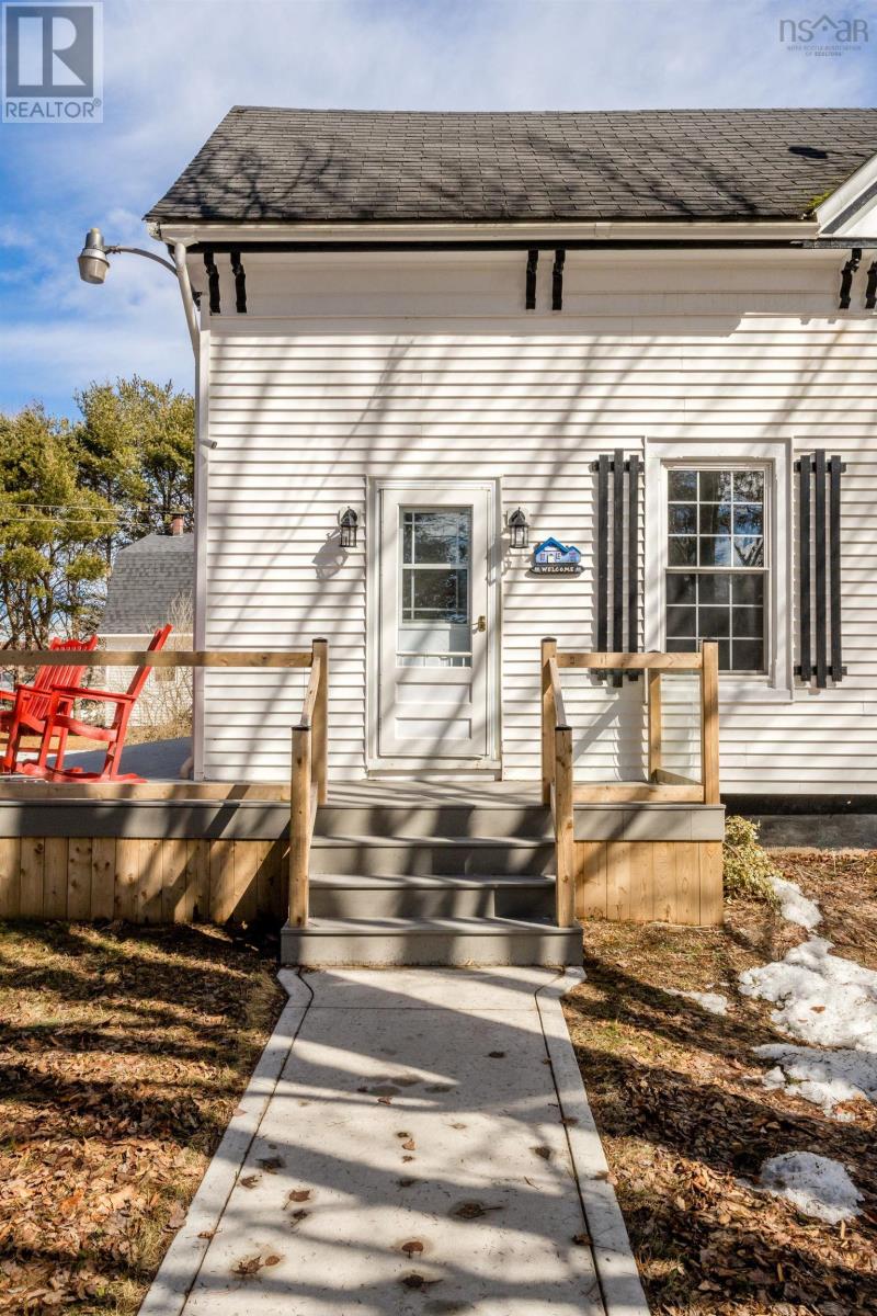 Property 8 of 47 of 1303 Highway 201