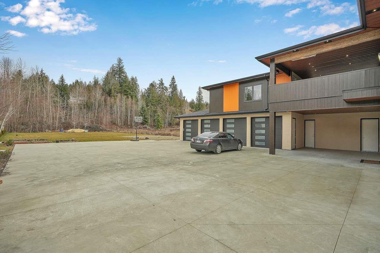 8 Bed, 10 Bath House for Sale in Mission – 31733 KENNEY AVENUE, Mission – MLS# R3100239 - Image 37