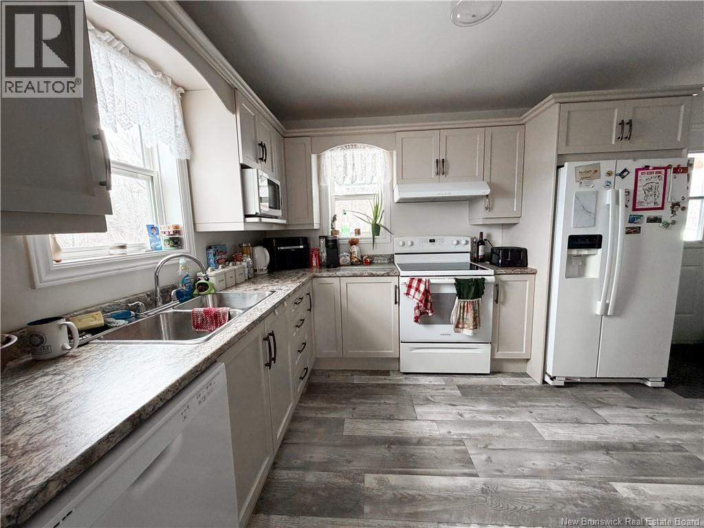 334 Restigouche Drive - photo 3