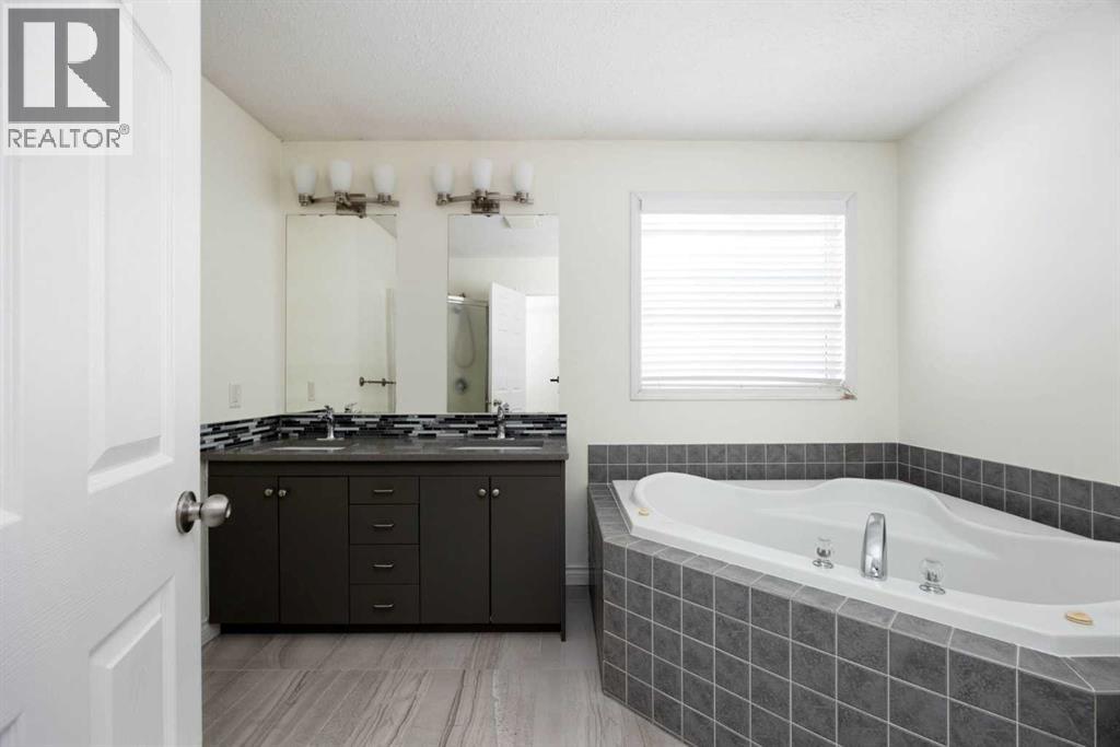 129 Lightbown Way, Fort McMurray