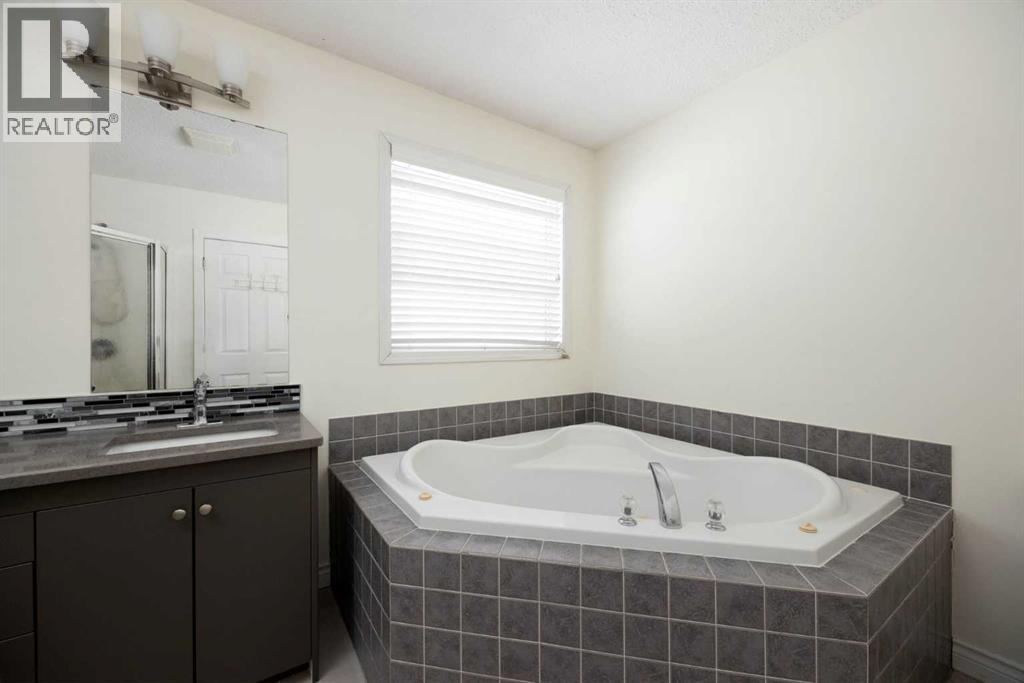 129 Lightbown Way, Fort McMurray