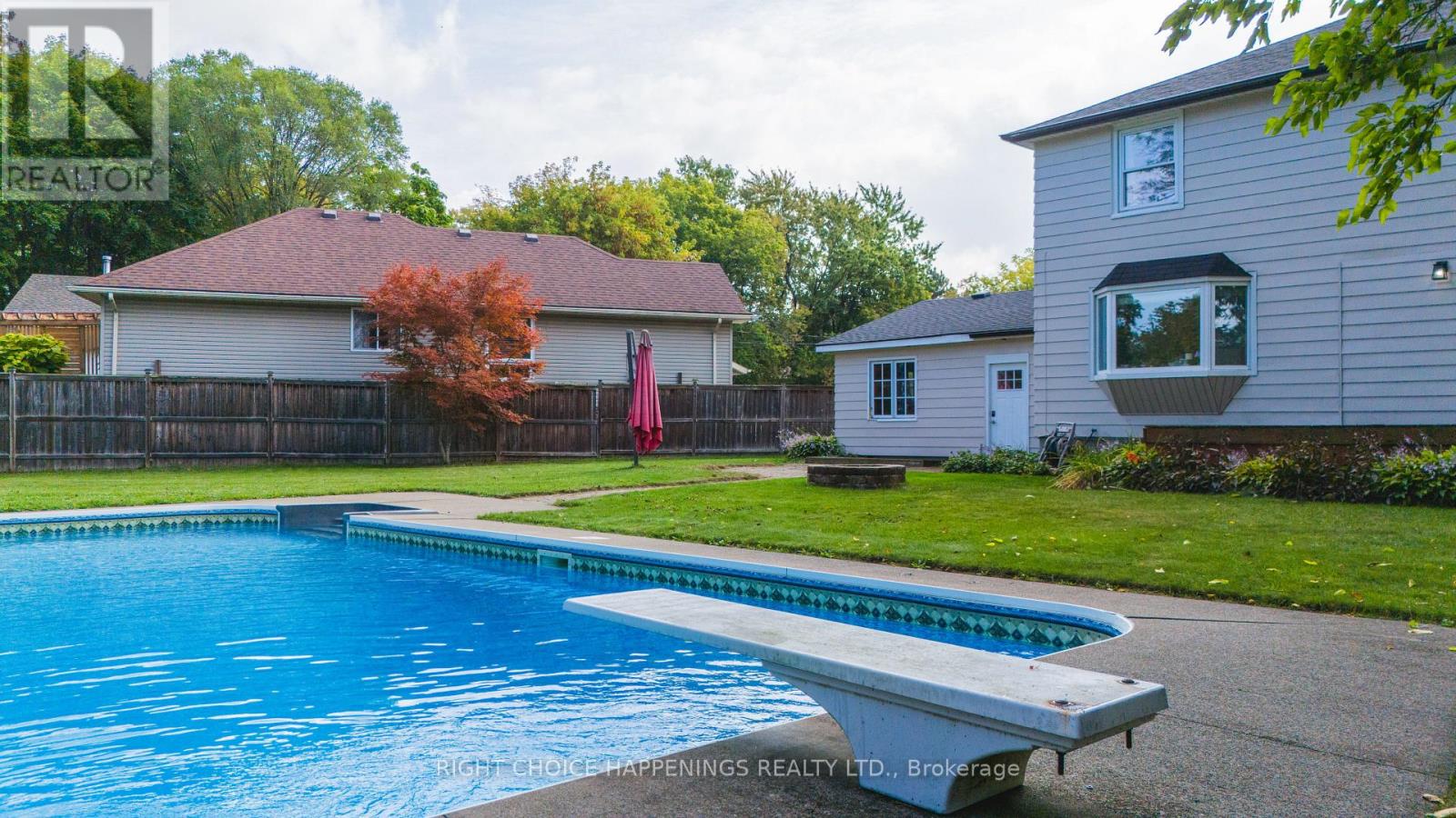 23 HEYWOOD AVENUE - 22