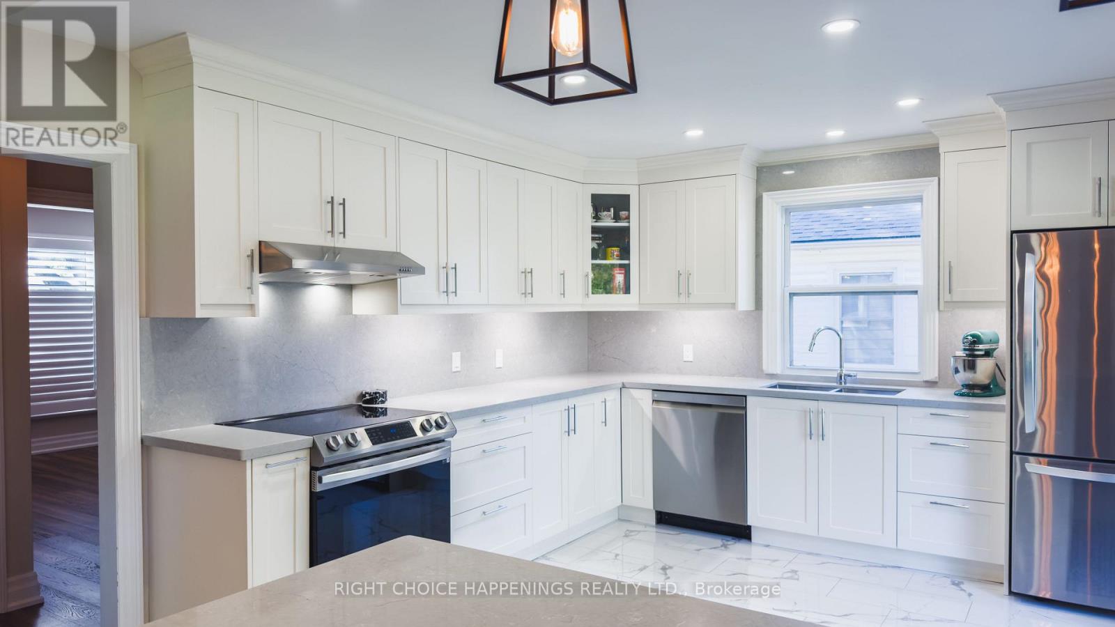 23 HEYWOOD AVENUE - 4