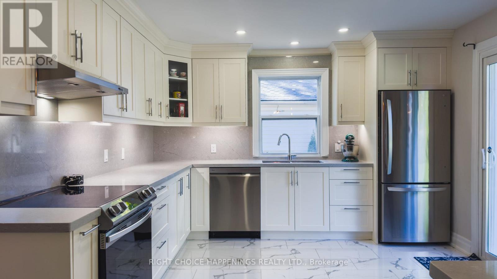 23 HEYWOOD AVENUE - 5