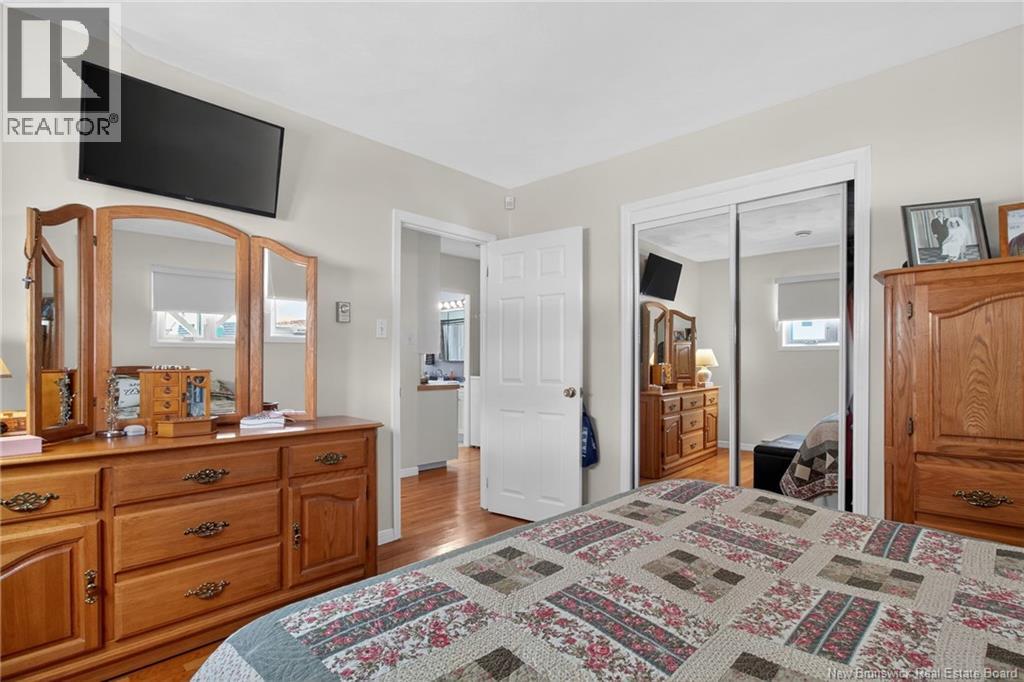 83 Robichaud Street - 33