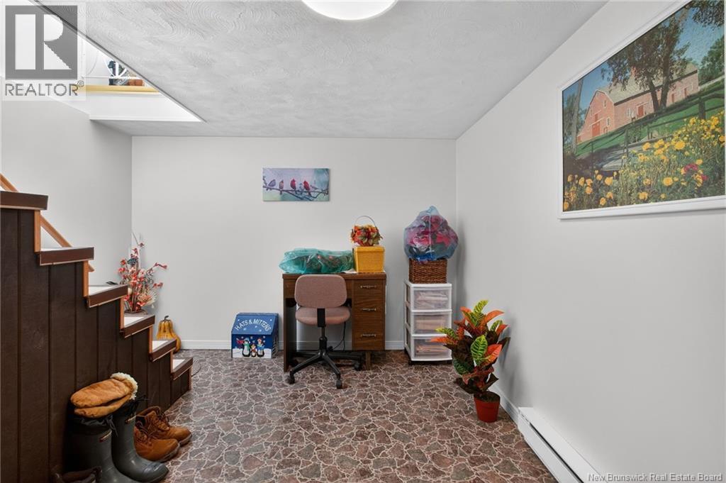 83 Robichaud Street - 37