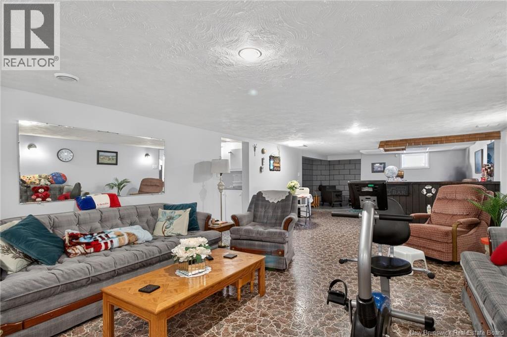 83 Robichaud Street - 43