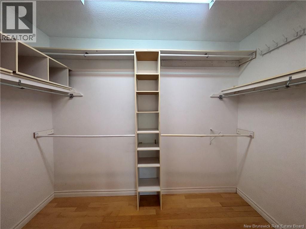 1610 ST PETER AVENUE - 23