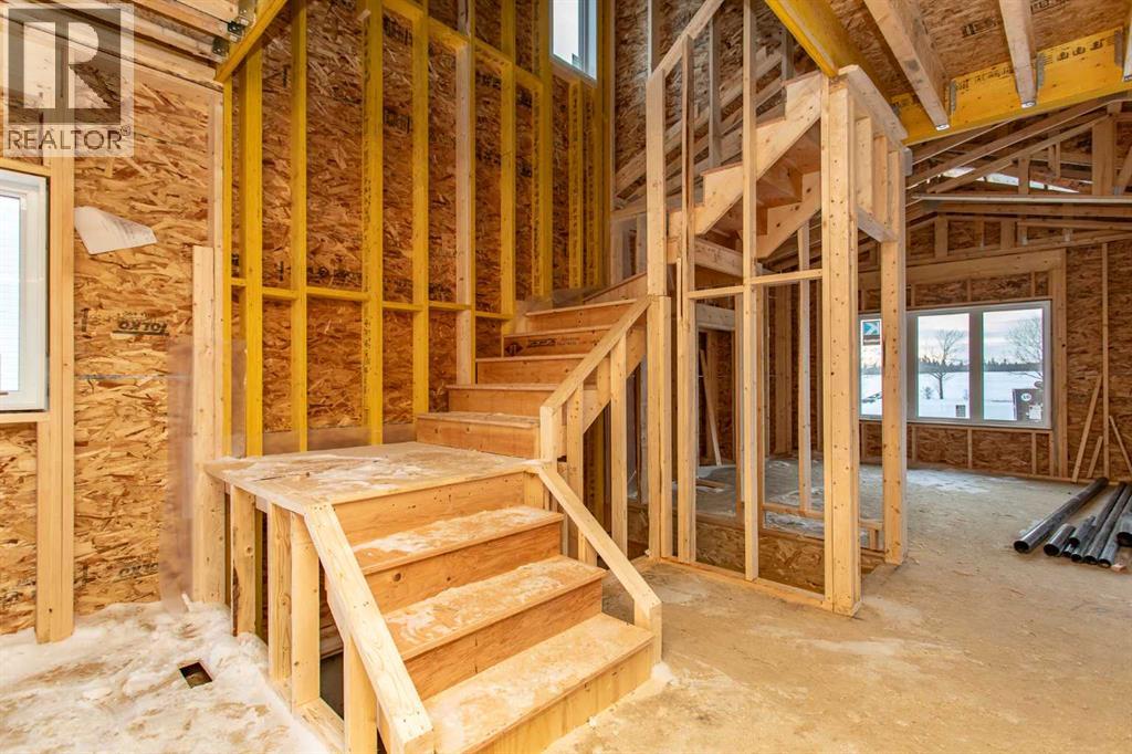 Single Family House for Sale in  Emmett Crescent Evergreen Red Deer 